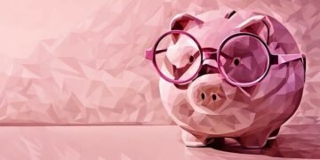 A piggy bank with glasses as a symbol for where to put your small business grant funding