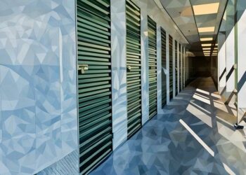 Self storage units in a warehouse for business customers