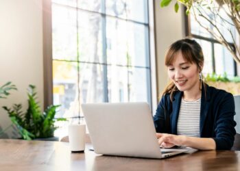 Working from home on accounting cashflo0w techniques